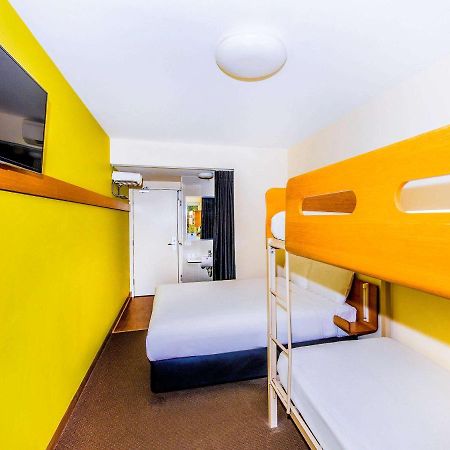 Ibis Budget Sydney Olympic Park Екстериор снимка