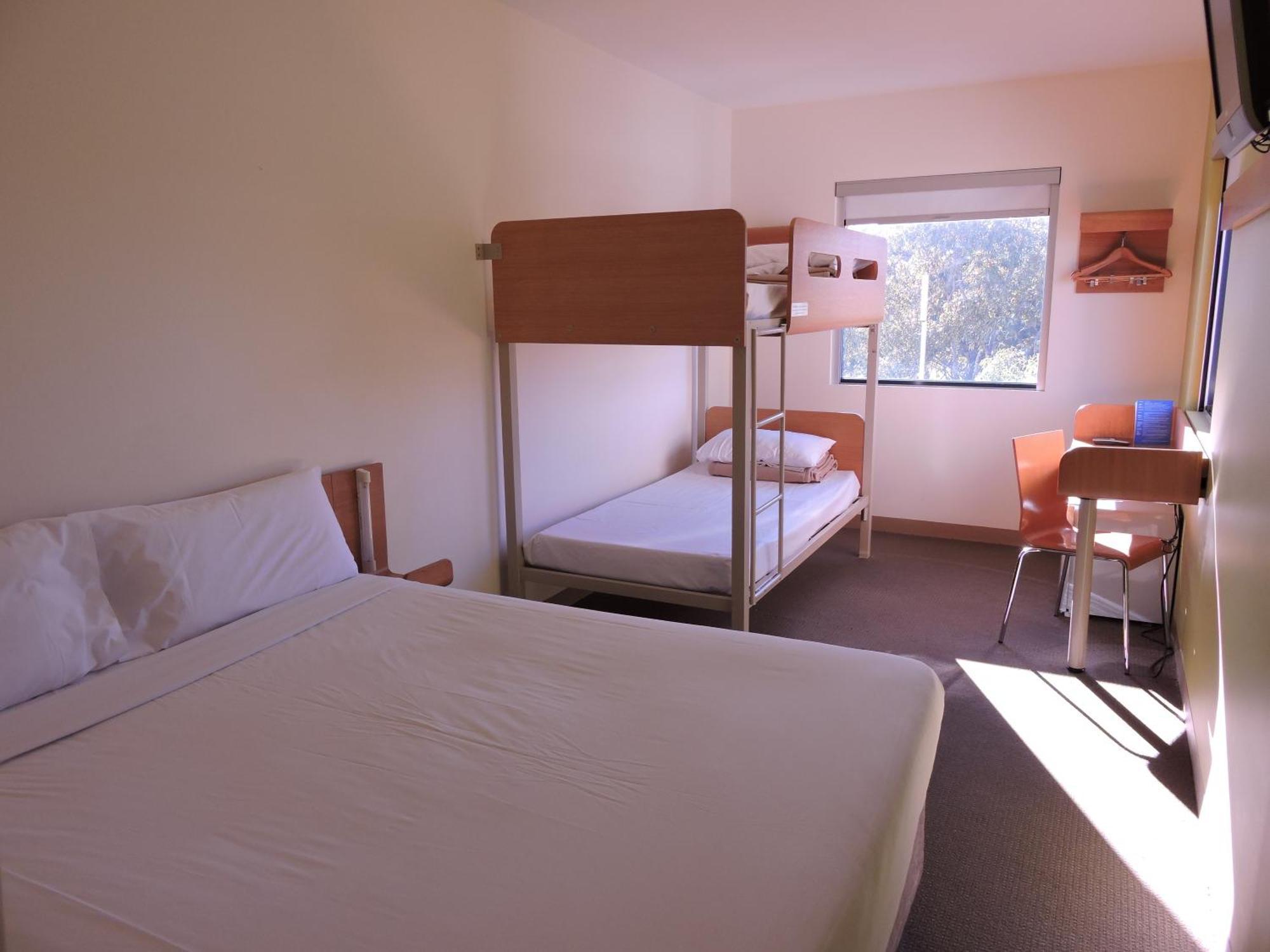 Ibis Budget Sydney Olympic Park Екстериор снимка