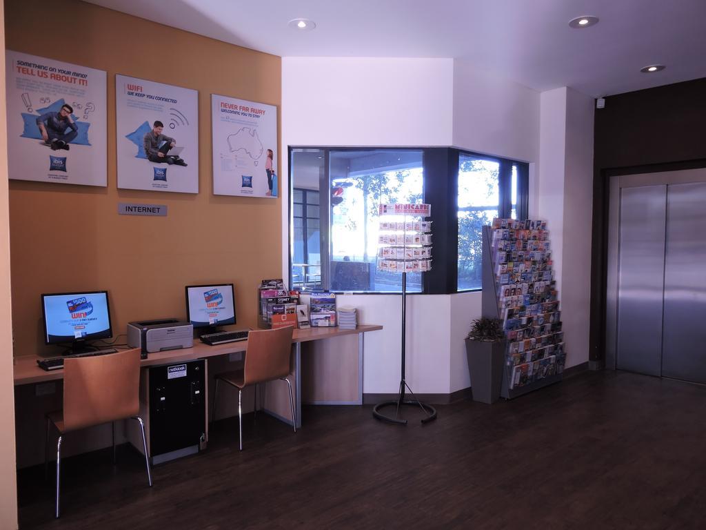 Ibis Budget Sydney Olympic Park Екстериор снимка