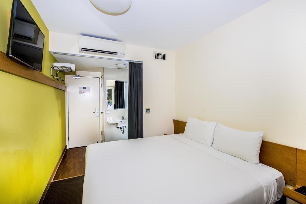 Ibis Budget Sydney Olympic Park Екстериор снимка