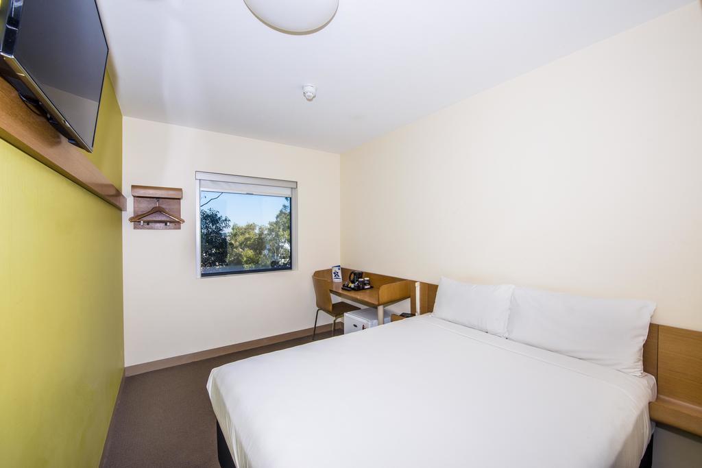 Ibis Budget Sydney Olympic Park Екстериор снимка