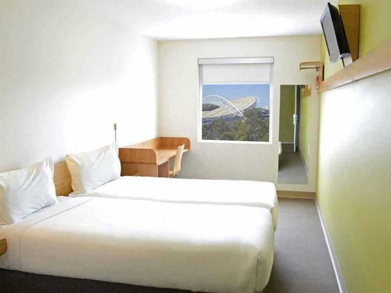 Ibis Budget Sydney Olympic Park Екстериор снимка