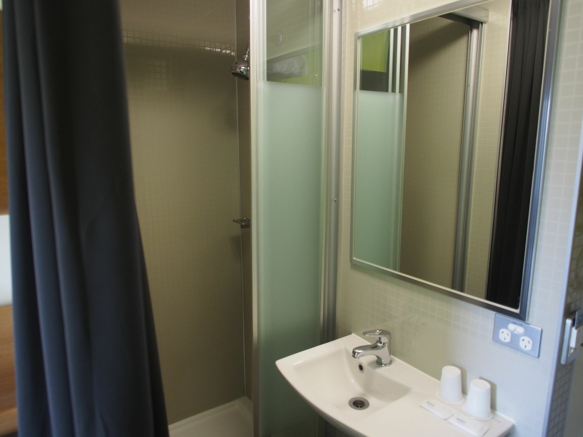 Ibis Budget Sydney Olympic Park Екстериор снимка