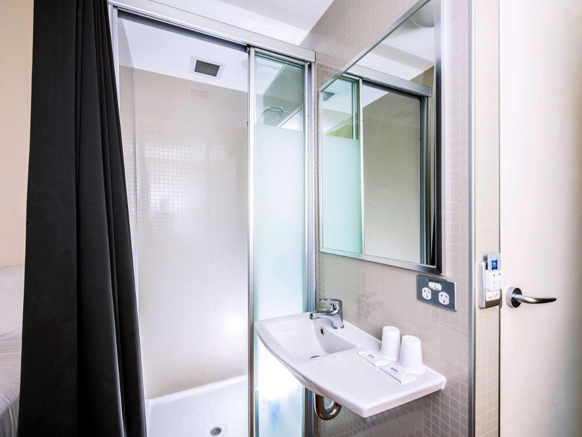 Ibis Budget Sydney Olympic Park Екстериор снимка