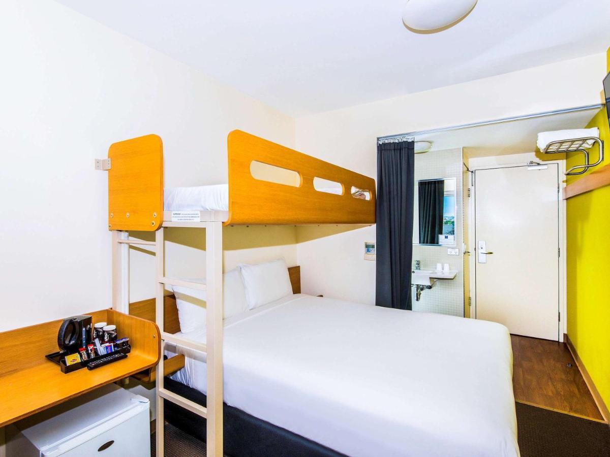 Ibis Budget Sydney Olympic Park Екстериор снимка